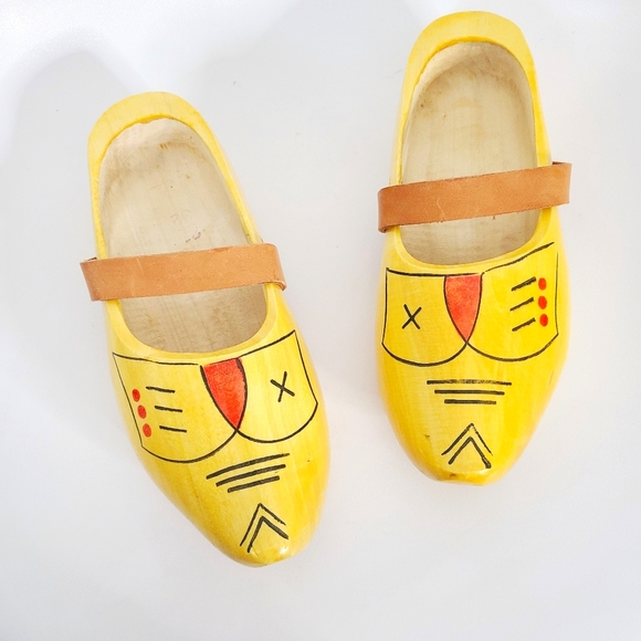 Holland Dutch Klompen Yellow Carved Wooden Clogs